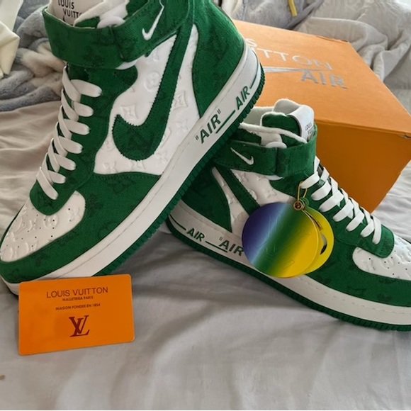 Louis Vuitton air, Pine Greene edition Brand new shoes never been worn - Picture 1 of 3